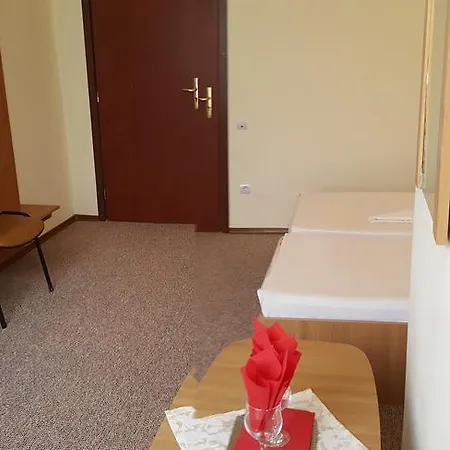 Il Castello 招待所 康斯坦察